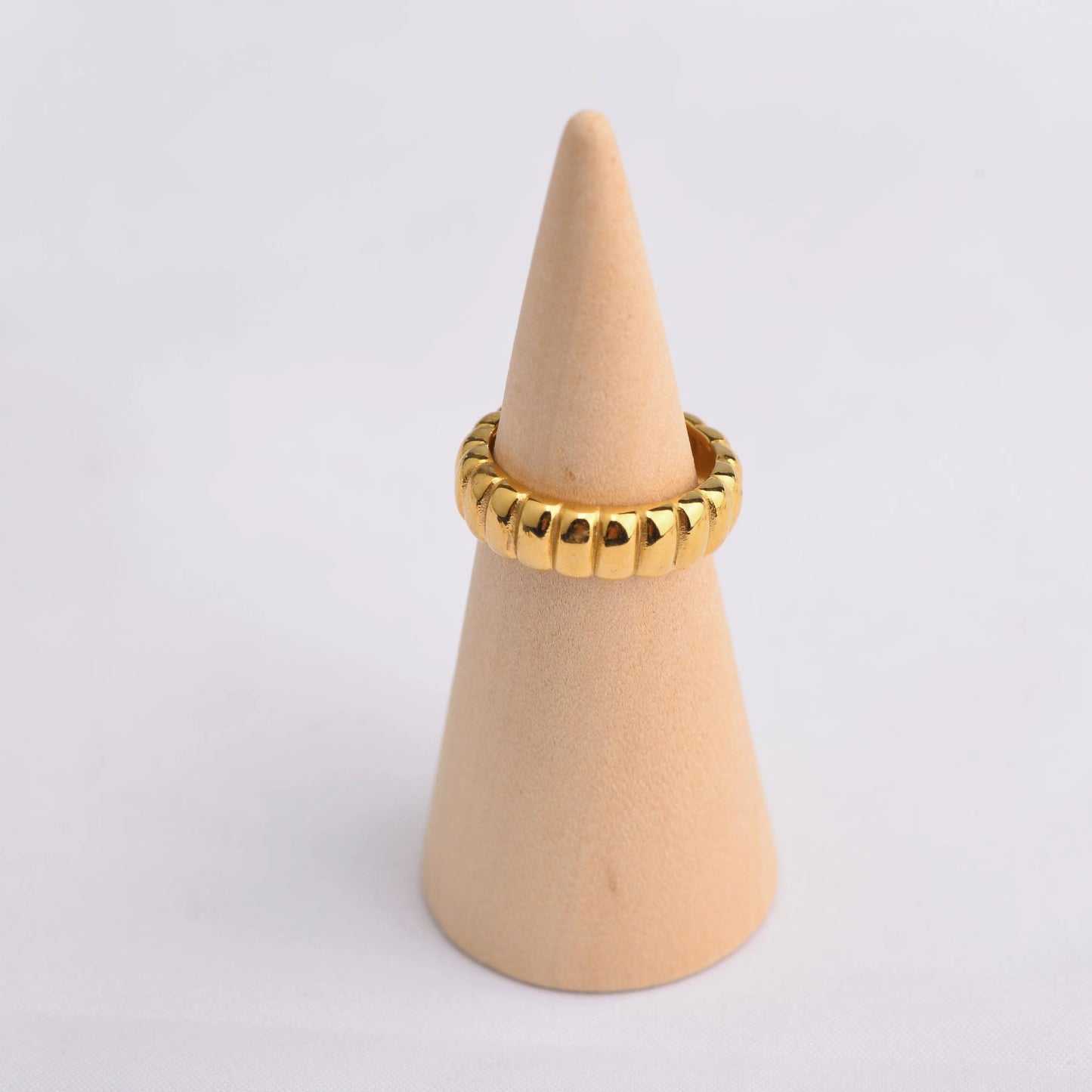 Fay Ring