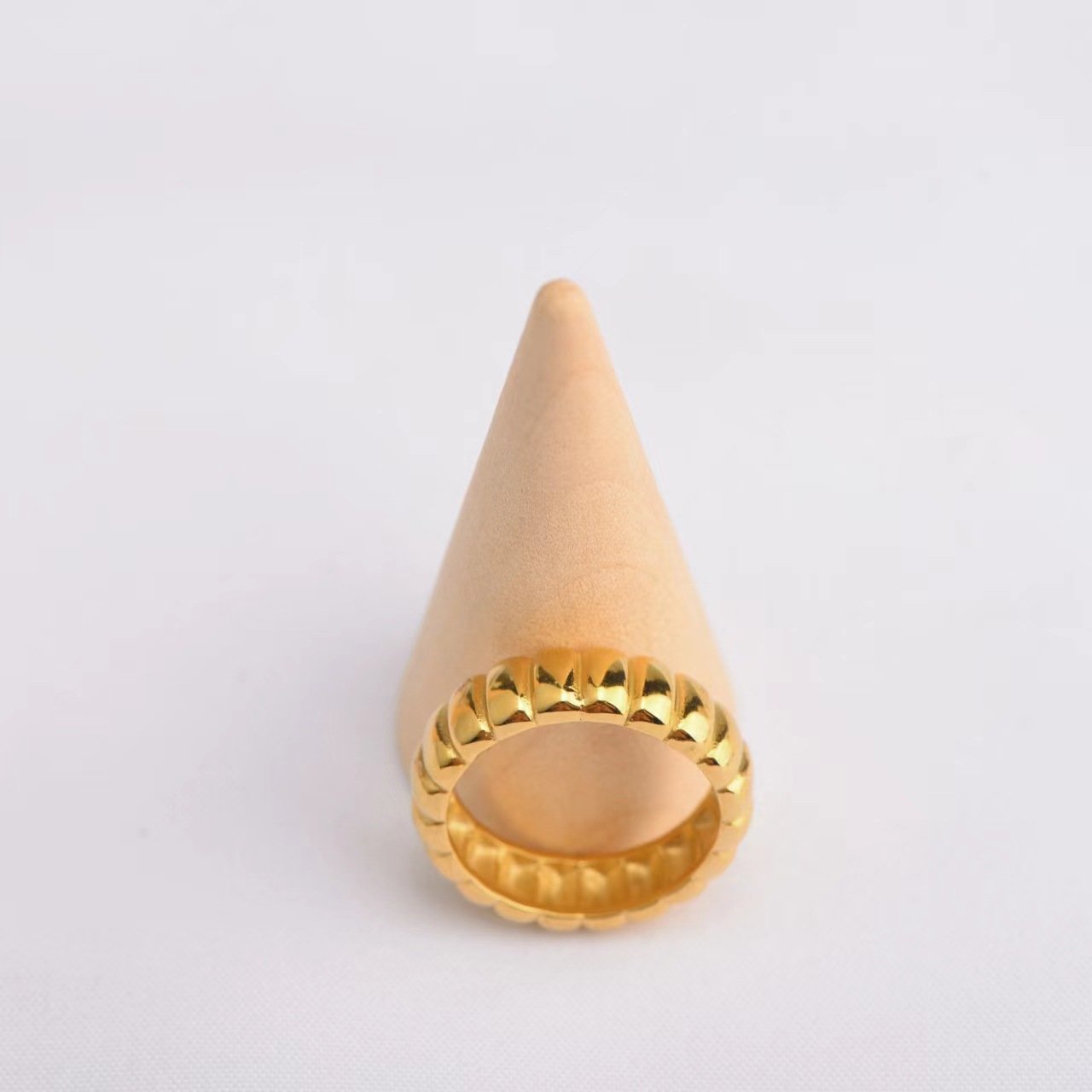 Fay Ring